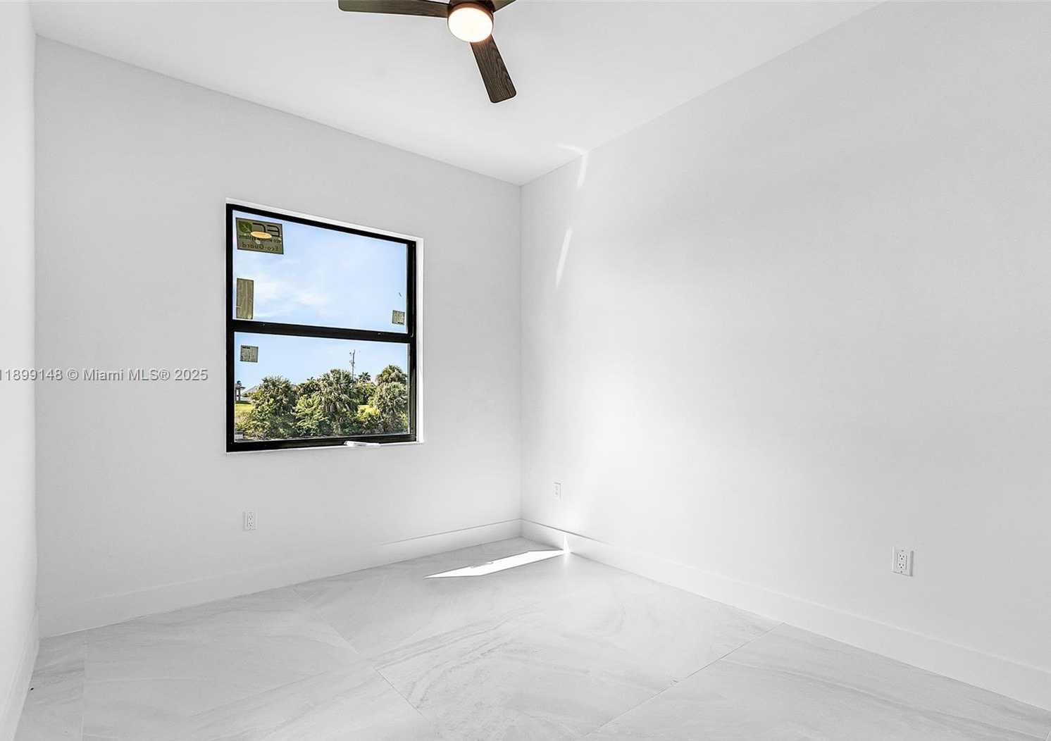 Small Image of 4113 36TH LN, Cape Coral Number 20