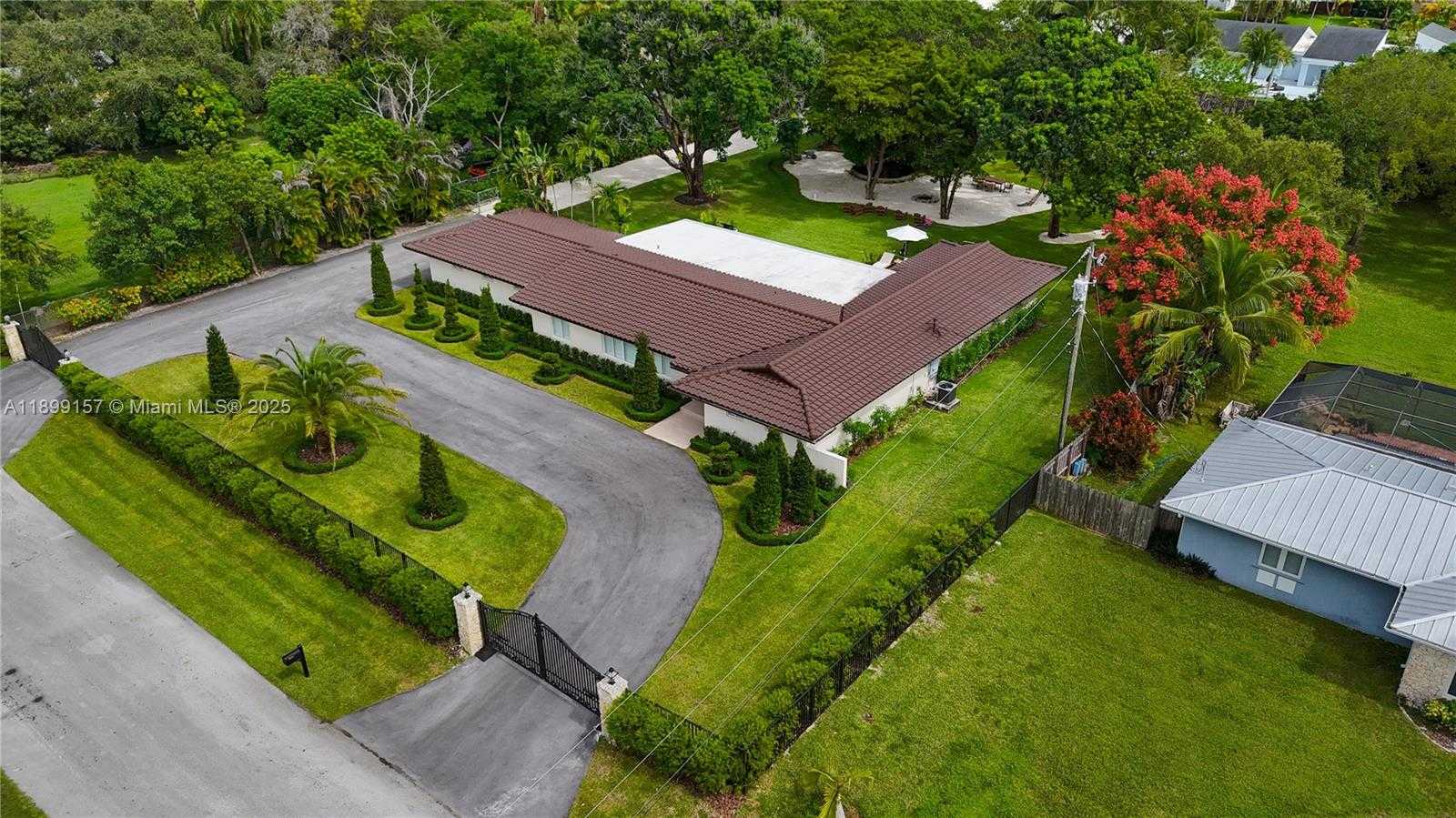 Small Image of 18455 SOUTH WEST 80TH AVE, Cutler Bay Number 37