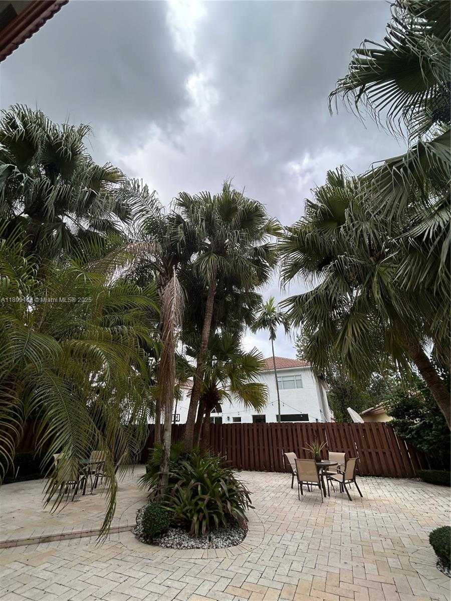 Small Image of 5926 NORTH WEST 110TH CT, Doral Number 46