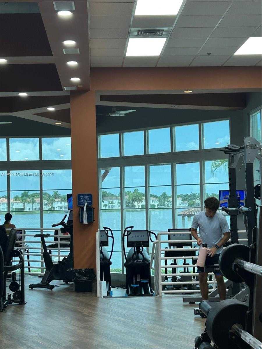 Small Image of 5926 NORTH WEST 110TH CT, Doral Number 57