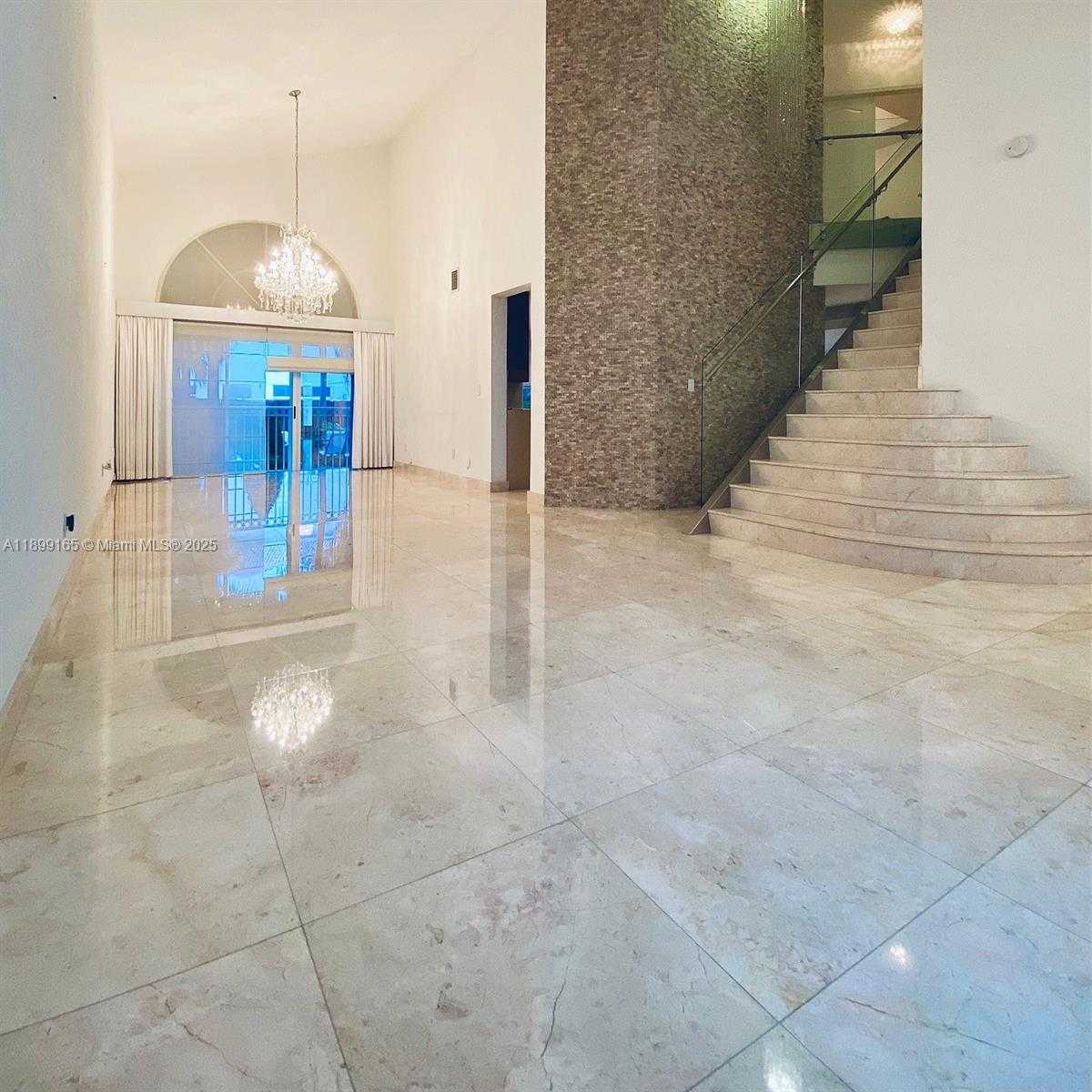 Small Image of 5926 NORTH WEST 110TH CT, Doral Number 6