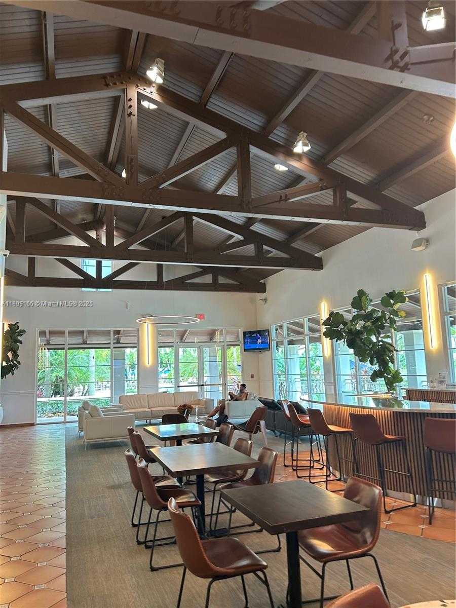 Small Image of 5926 NORTH WEST 110TH CT, Doral Number 60