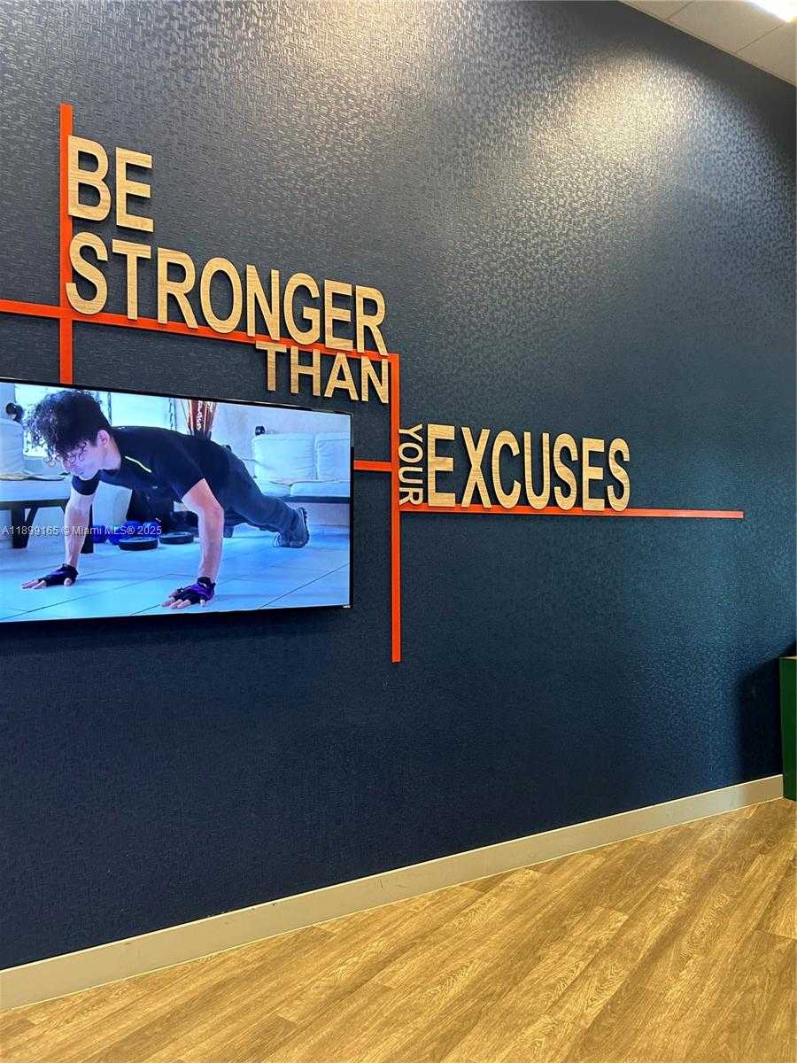 Small Image of 5926 NORTH WEST 110TH CT, Doral Number 71