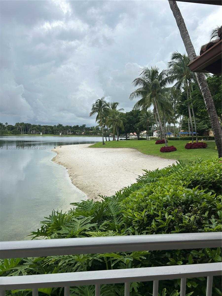 Small Image of 5926 NORTH WEST 110TH CT, Doral Number 86