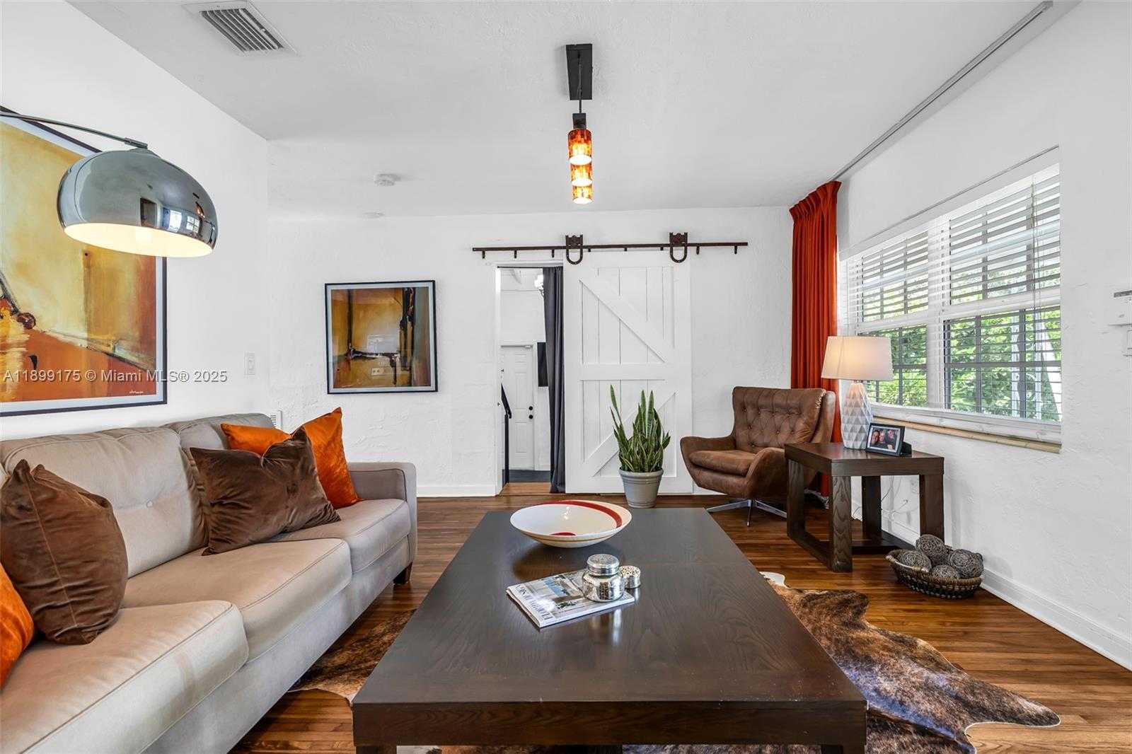 Small Image of 1860 NORTH EAST 157TH TER, North Miami Beach Number 12