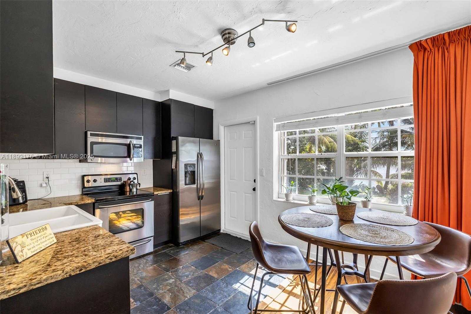 Small Image of 1860 NORTH EAST 157TH TER, North Miami Beach Number 14