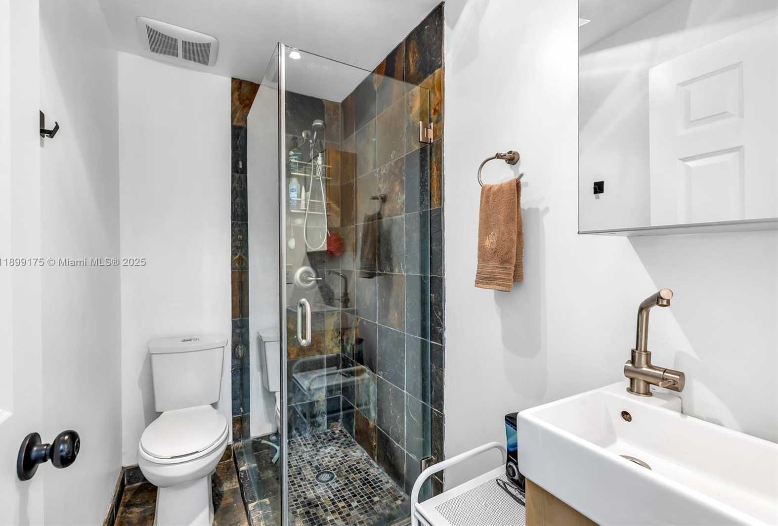 Small Image of 1860 NORTH EAST 157TH TER, North Miami Beach Number 20