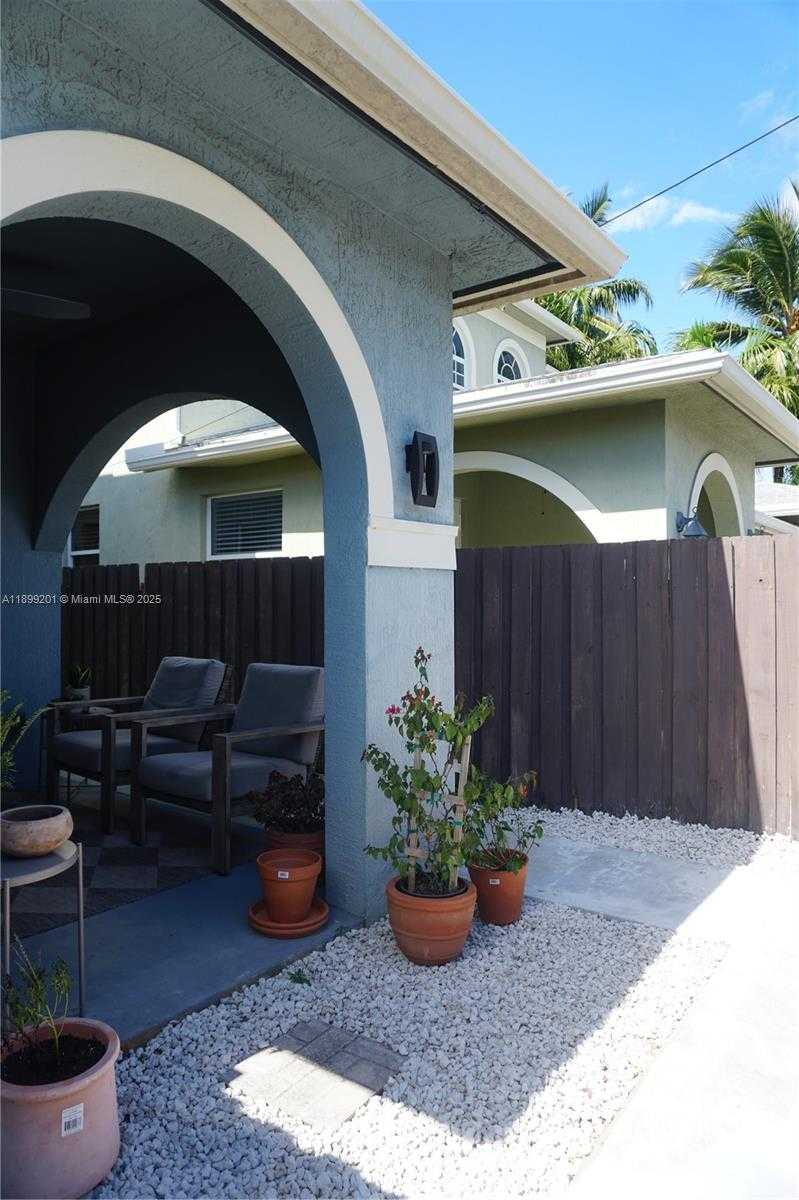 Small Image of 1139 NORTH EAST 3RD AVE, Fort Lauderdale Number 2