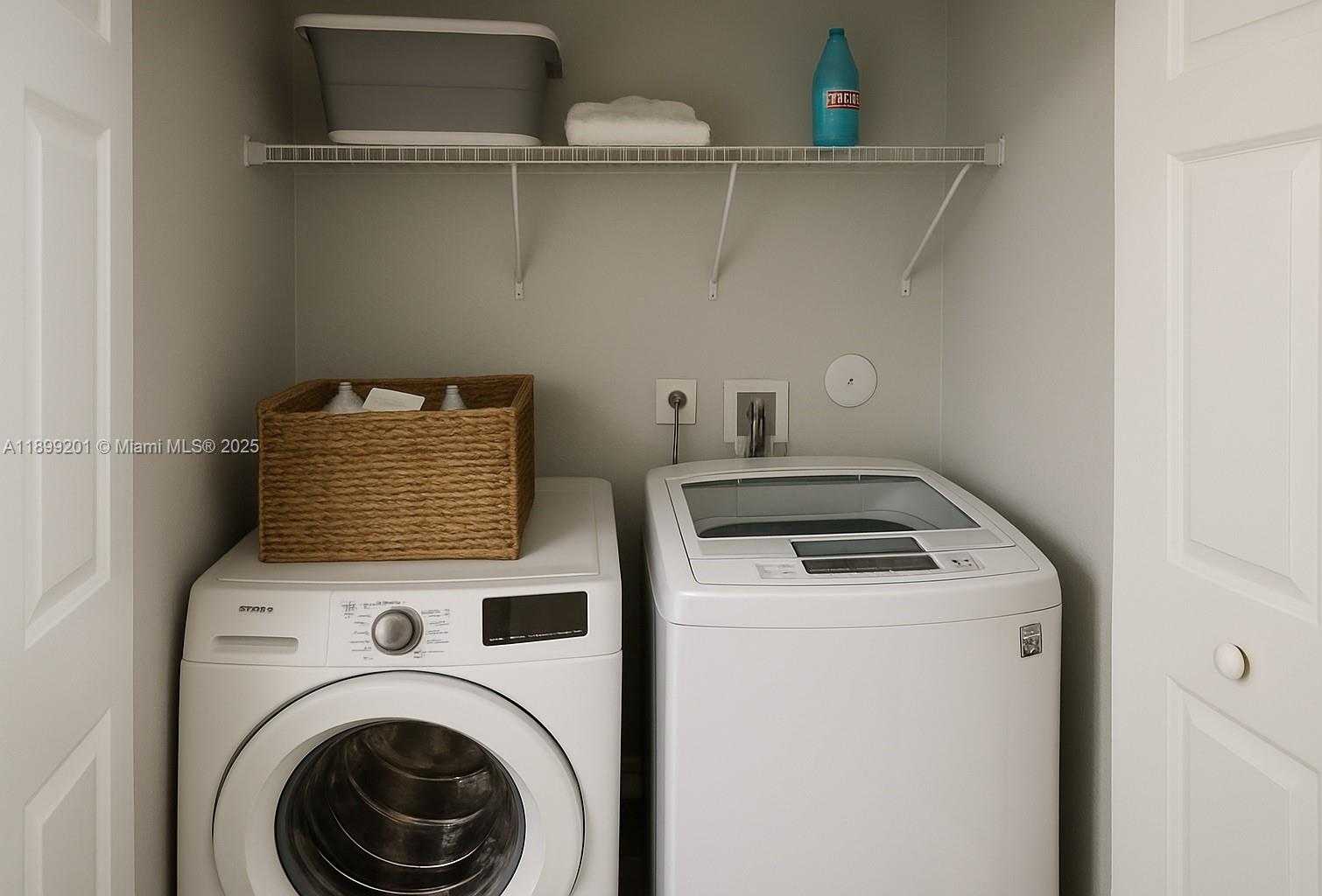 Small Image of 1139 NORTH EAST 3RD AVE, Fort Lauderdale Number 24