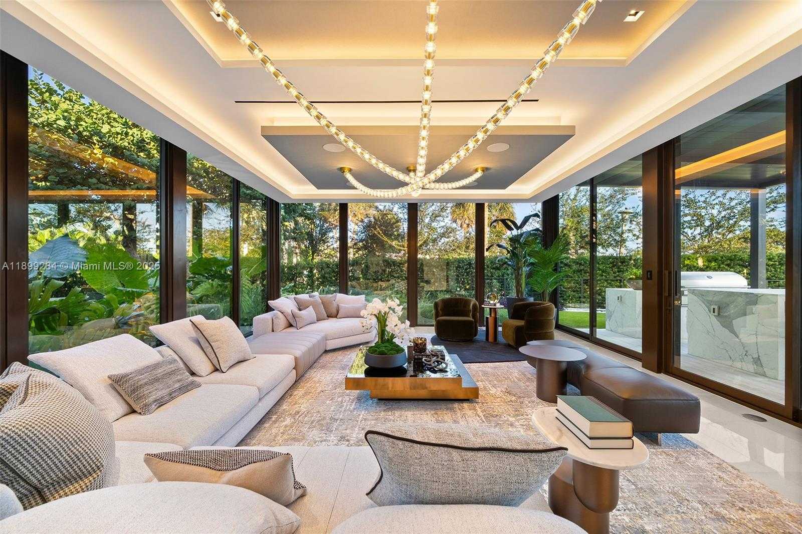 Small Image of 790 LAKE RD, Miami Number 10