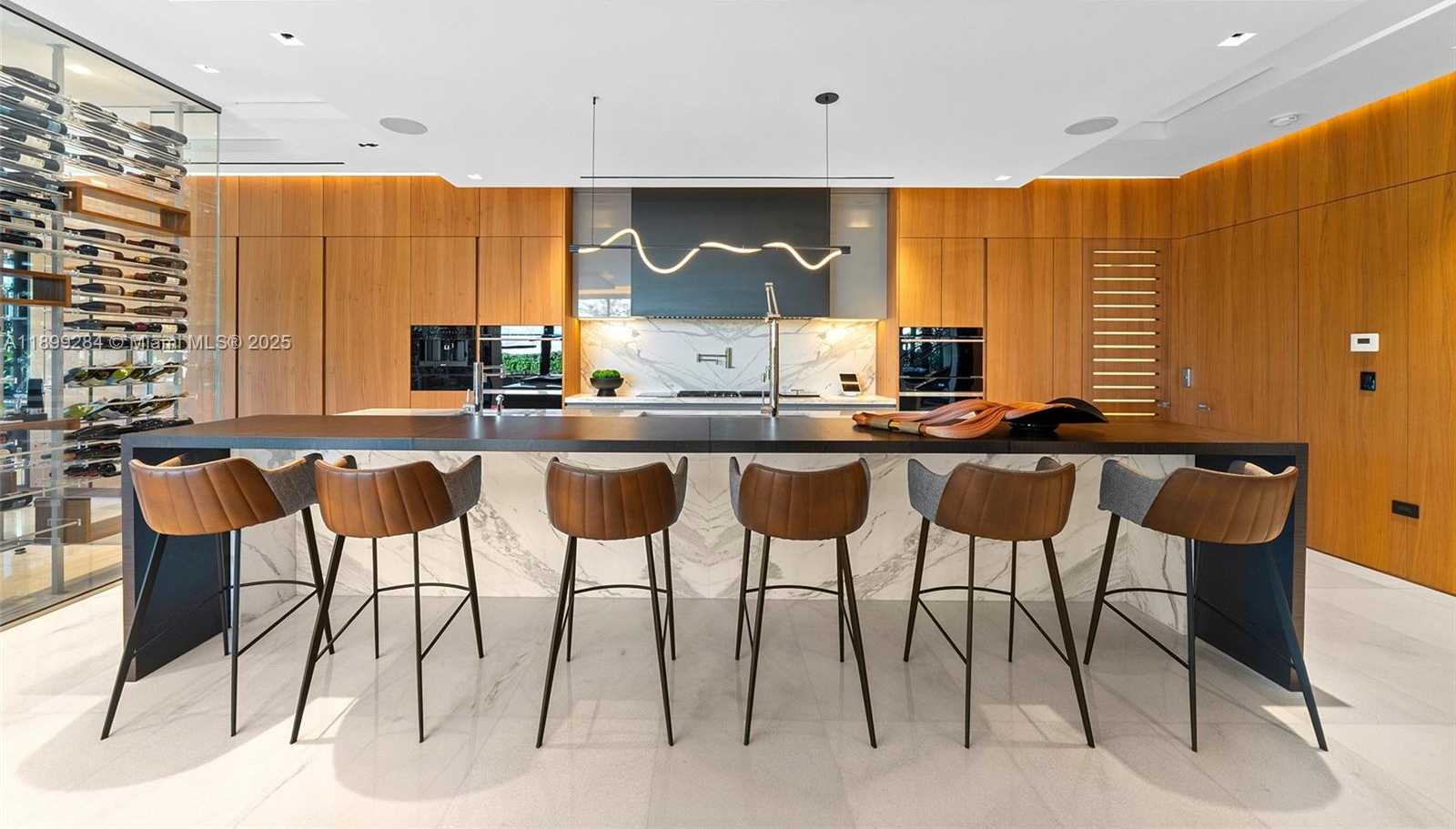 Small Image of 790 LAKE RD, Miami Number 13