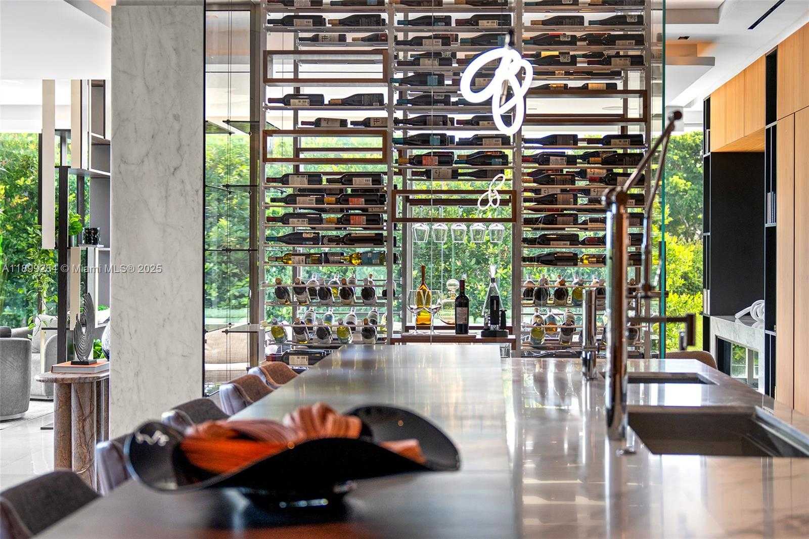 Small Image of 790 LAKE RD, Miami Number 19