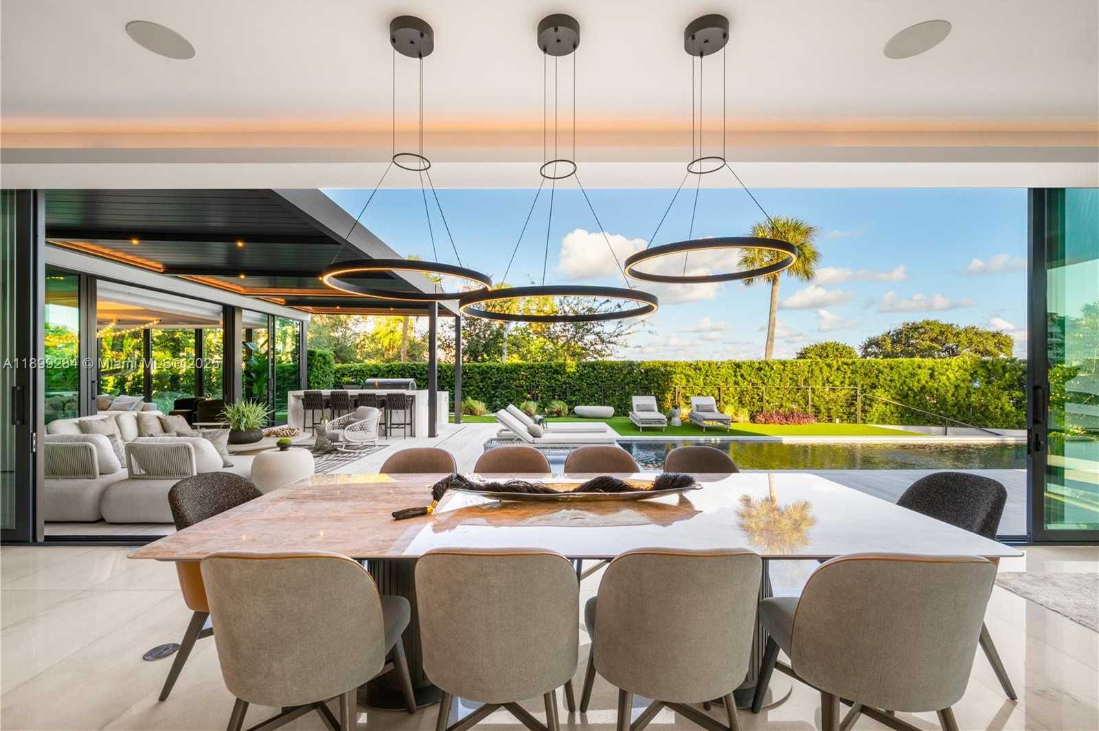 Small Image of 790 LAKE RD, Miami Number 24