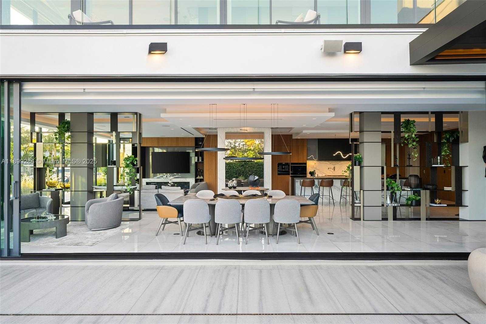 Small Image of 790 LAKE RD, Miami Number 26