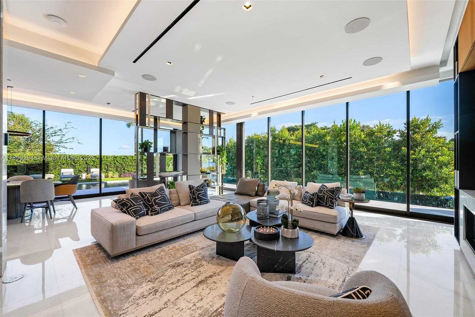 Small Image of 790 LAKE RD, Miami Number 27