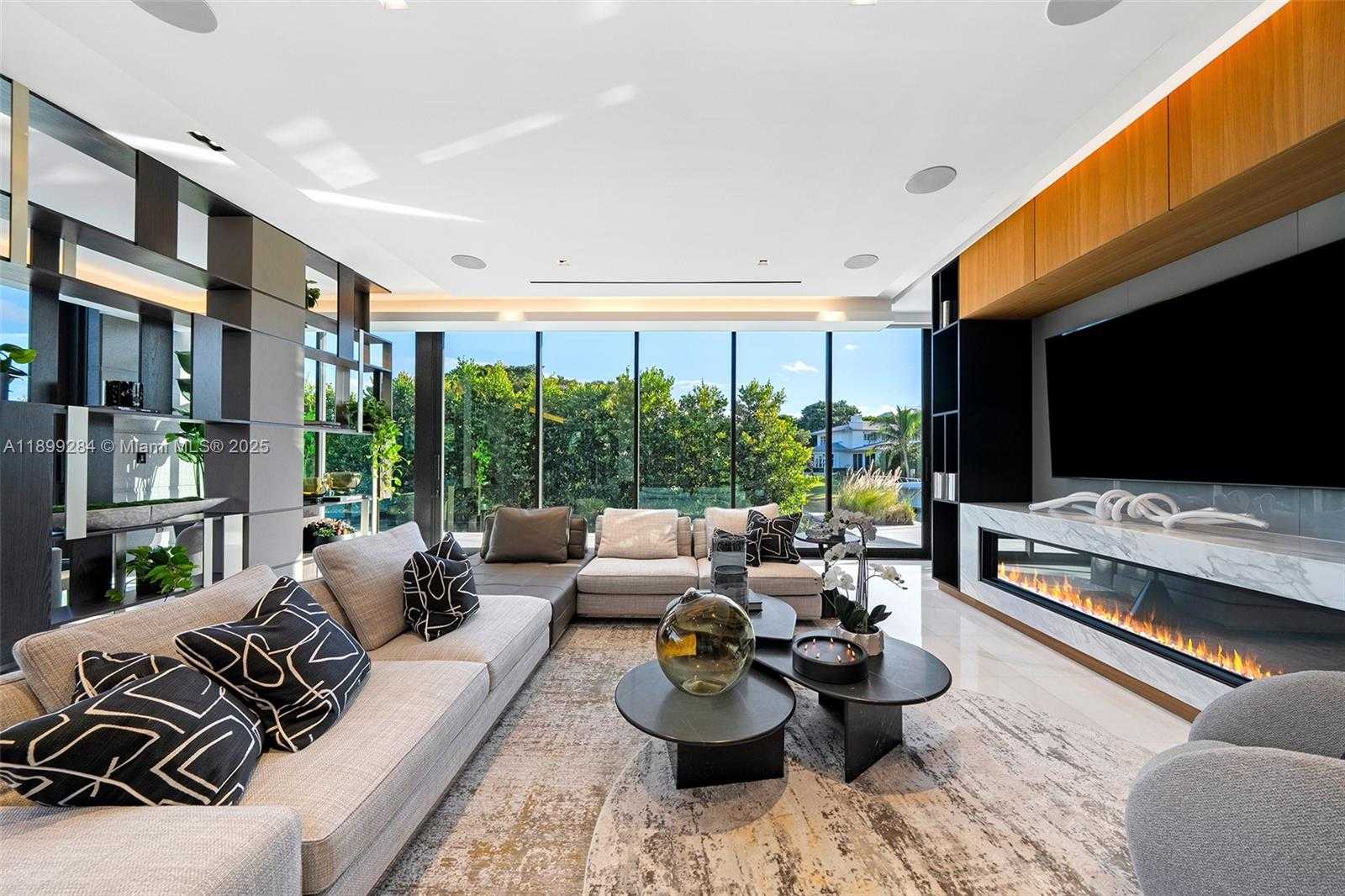 Small Image of 790 LAKE RD, Miami Number 29