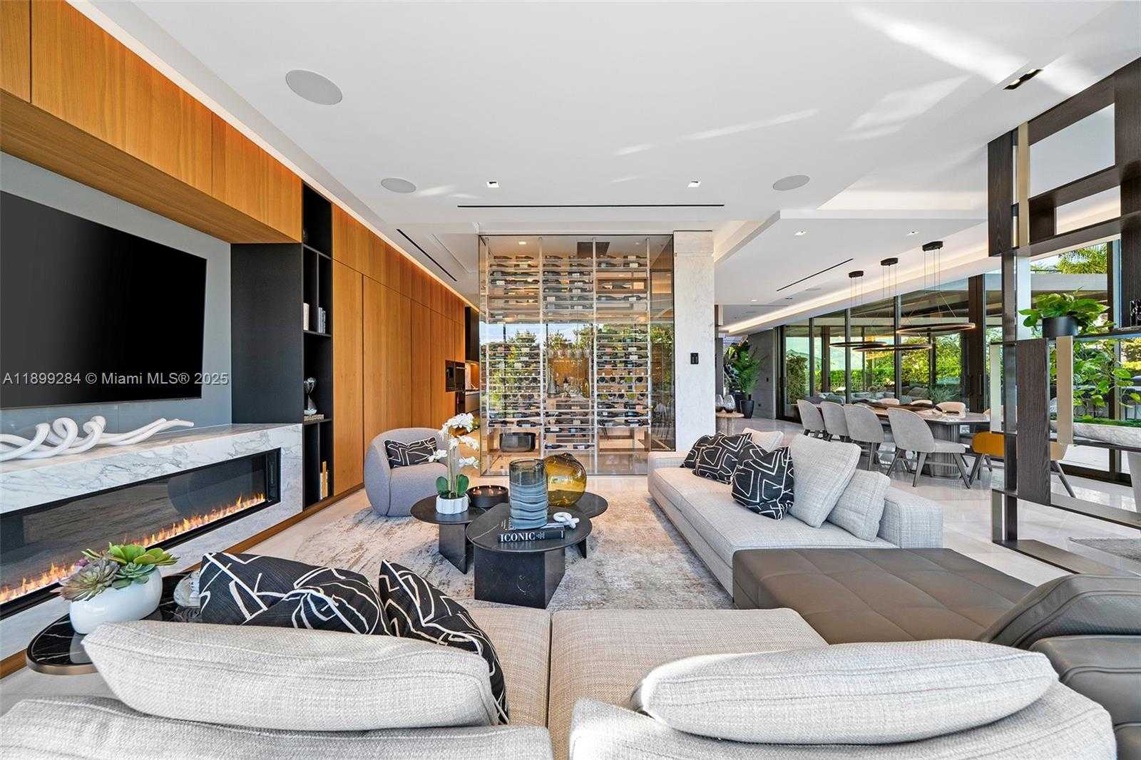 Small Image of 790 LAKE RD, Miami Number 30