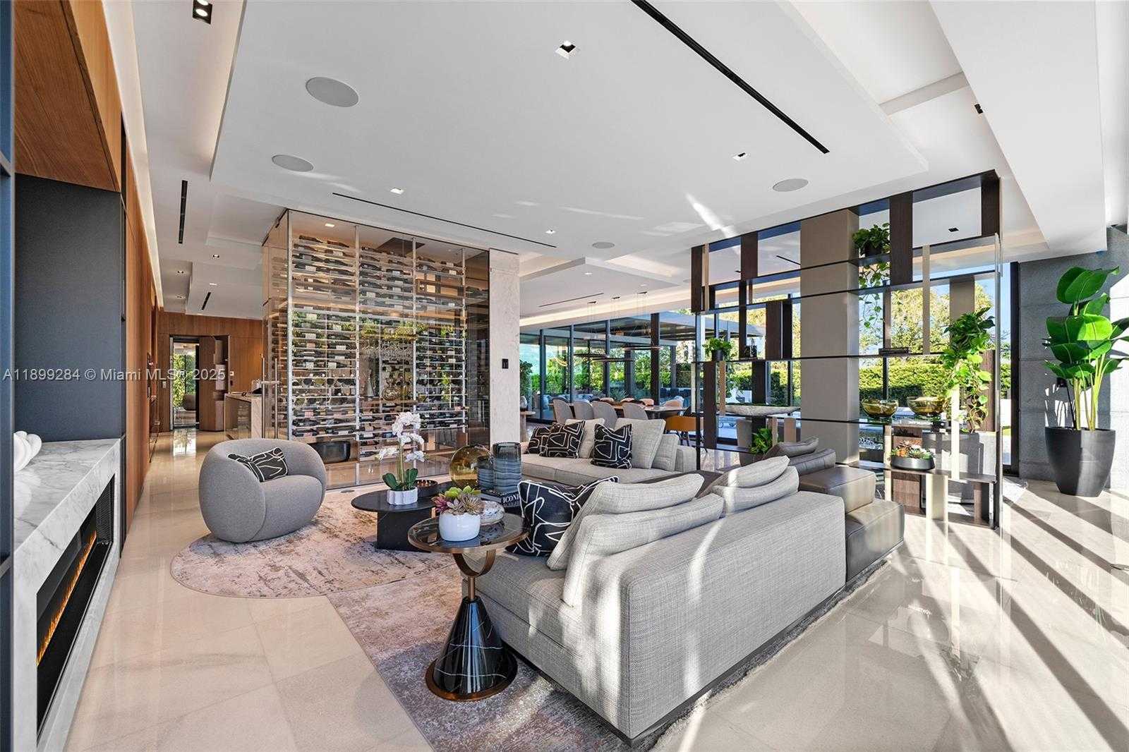 Small Image of 790 LAKE RD, Miami Number 31