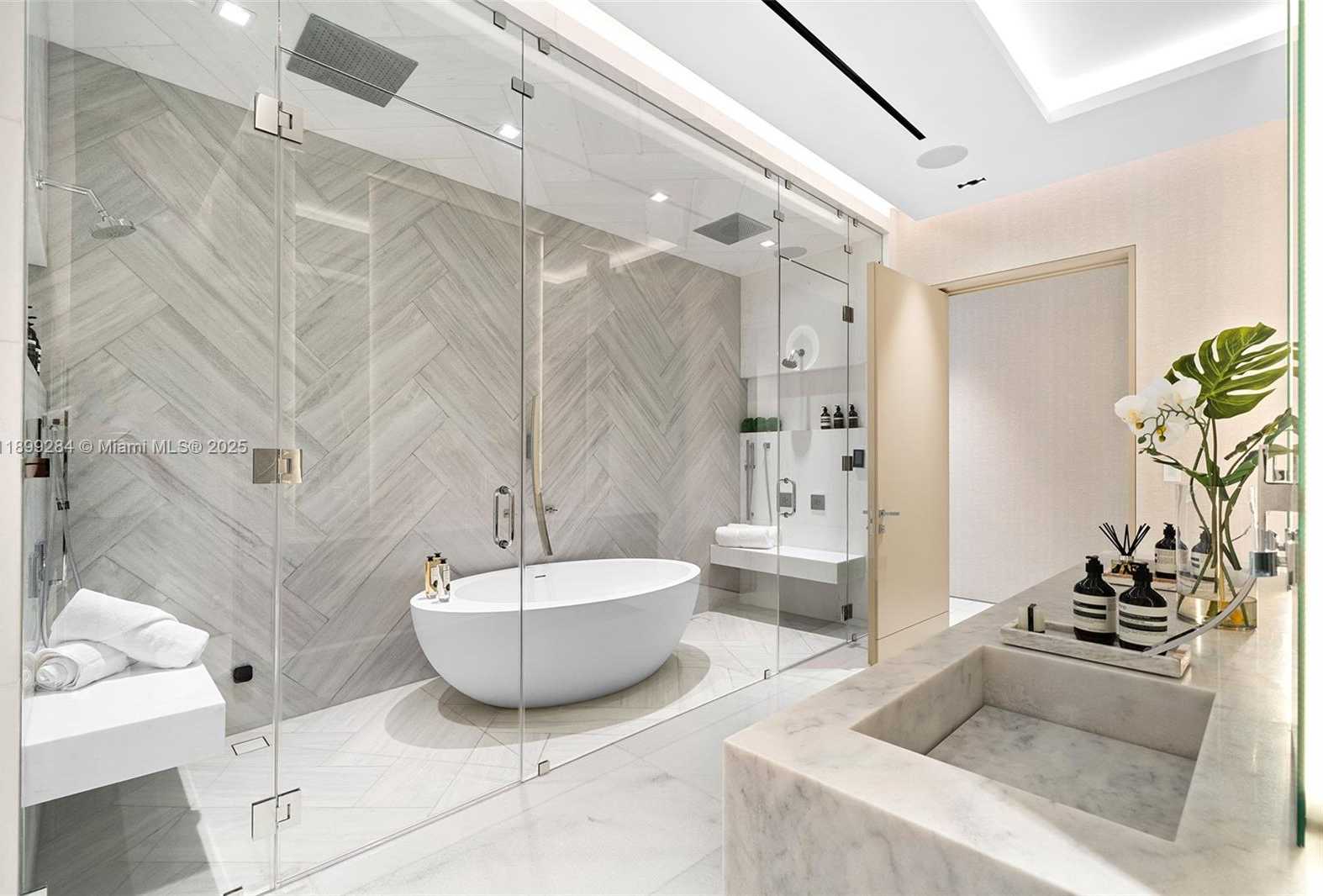 Small Image of 790 LAKE RD, Miami Number 39