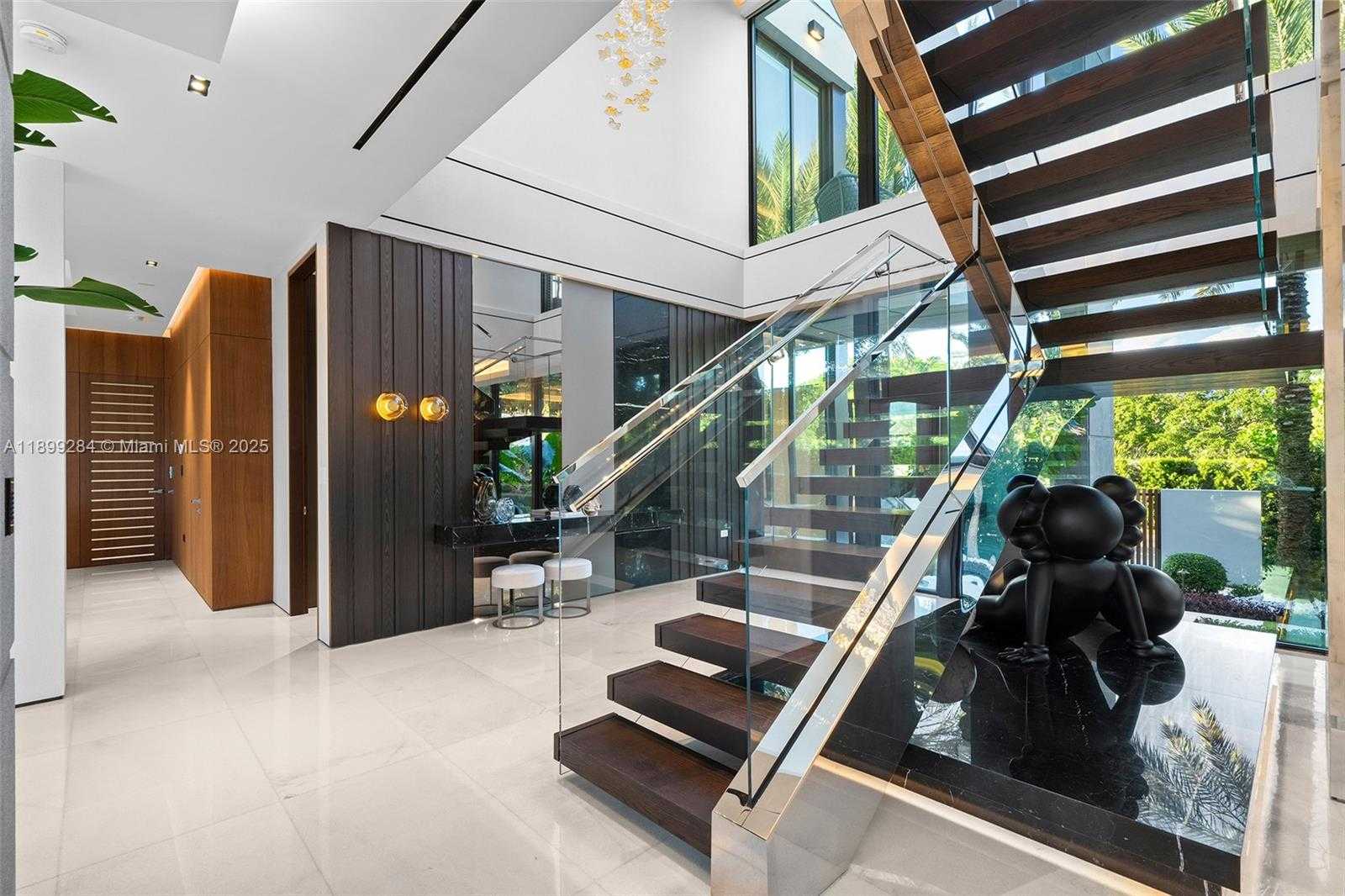 Small Image of 790 LAKE RD, Miami Number 52