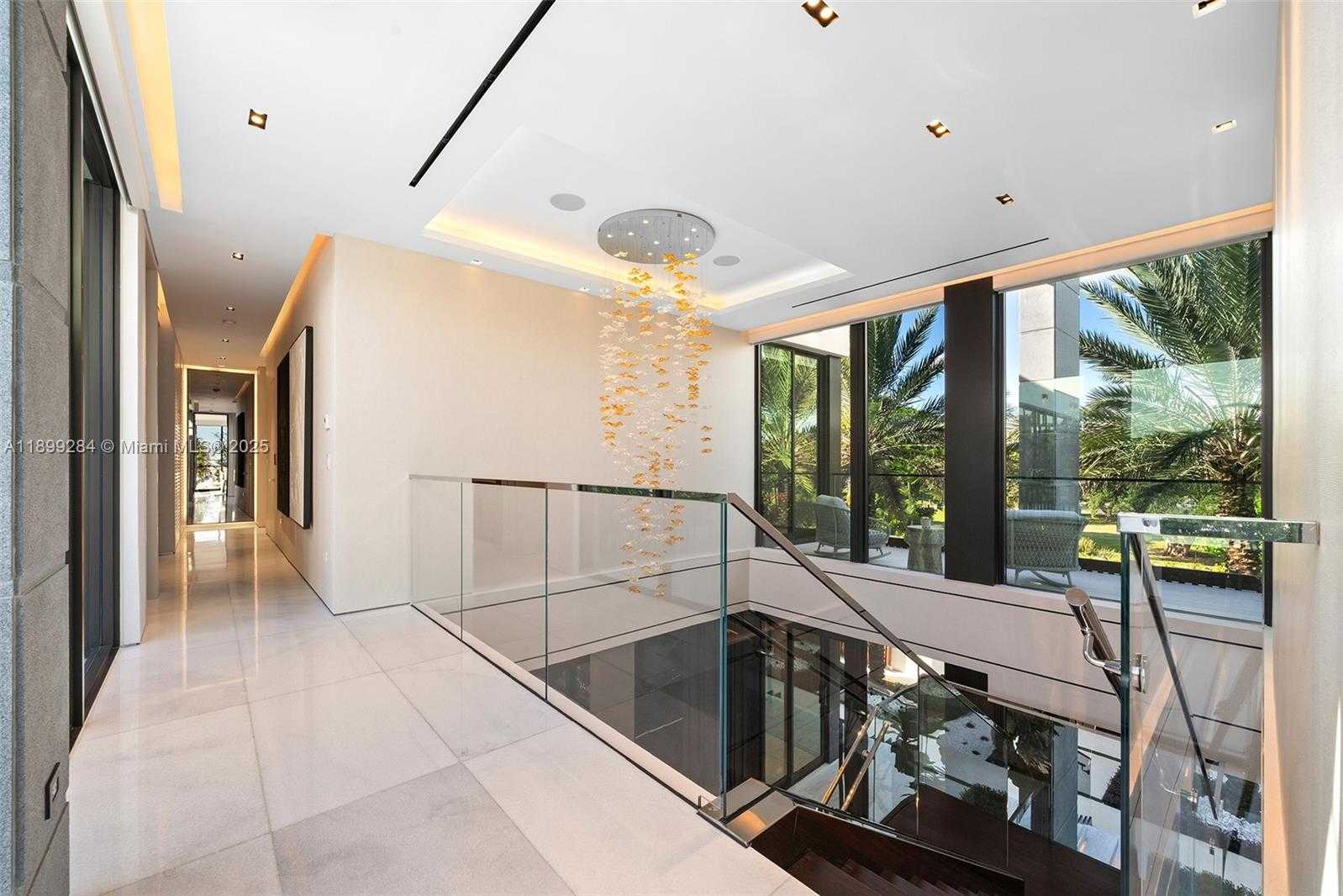 Small Image of 790 LAKE RD, Miami Number 54