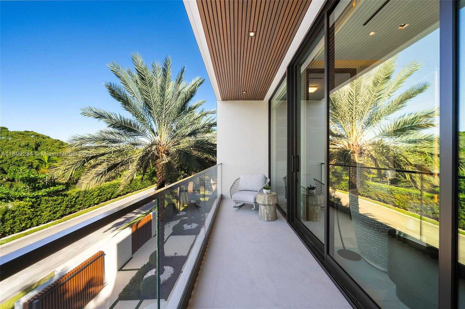 Small Image of 790 LAKE RD, Miami Number 64