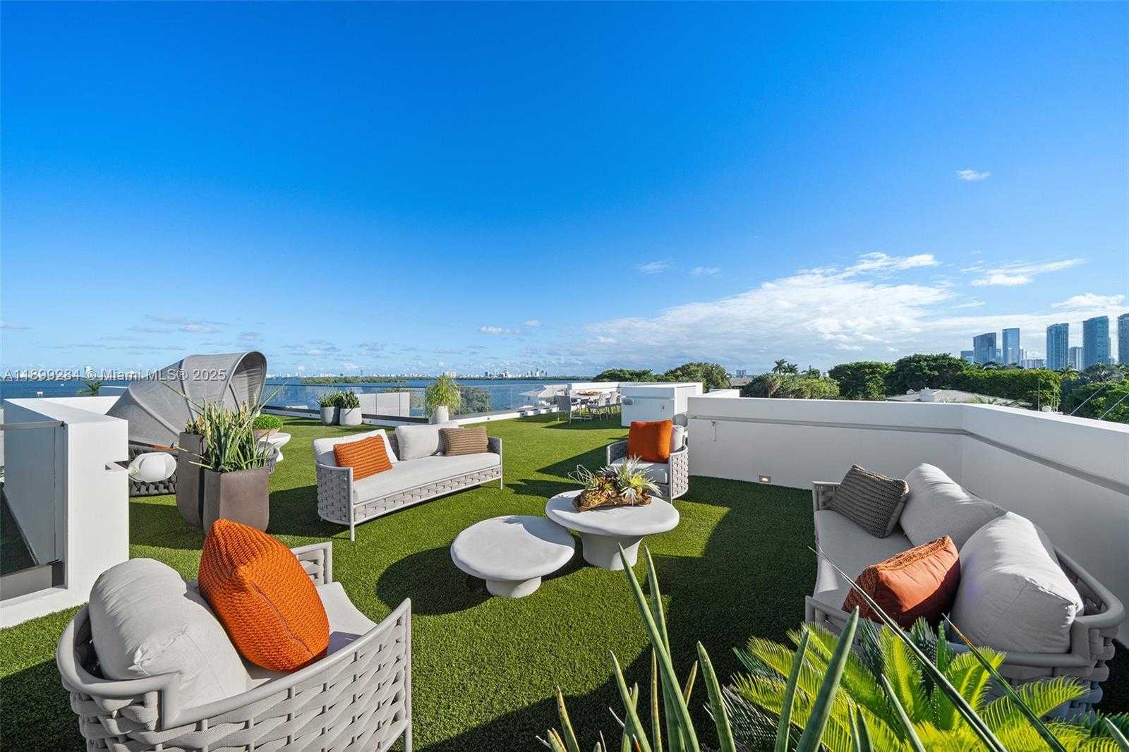 Small Image of 790 LAKE RD, Miami Number 80