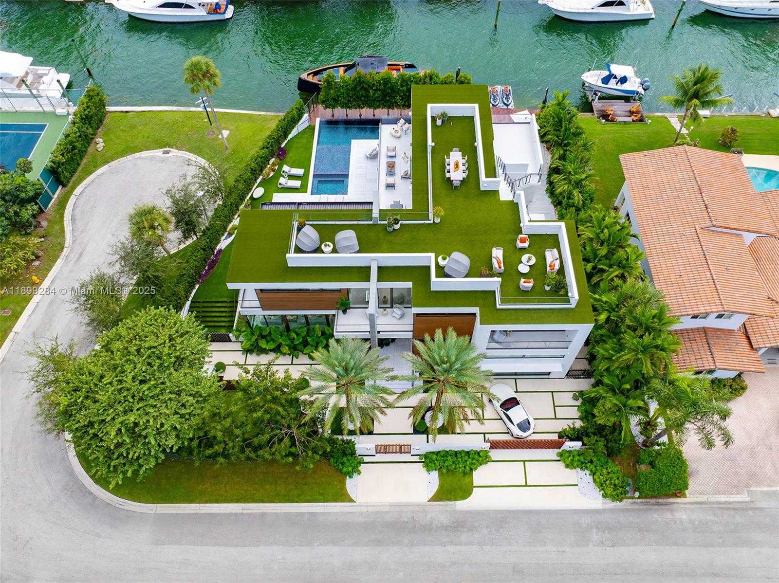 Small Image of 790 LAKE RD, Miami Number 87