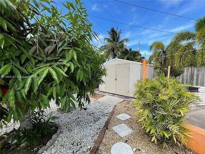 Small Image of 621 NORTH EAST 61ST ST, Oakland Park Number 4