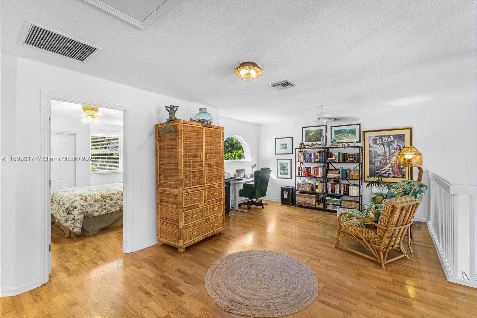 Small Image of 10821 WEST LONDON ST, Cooper City Number 33