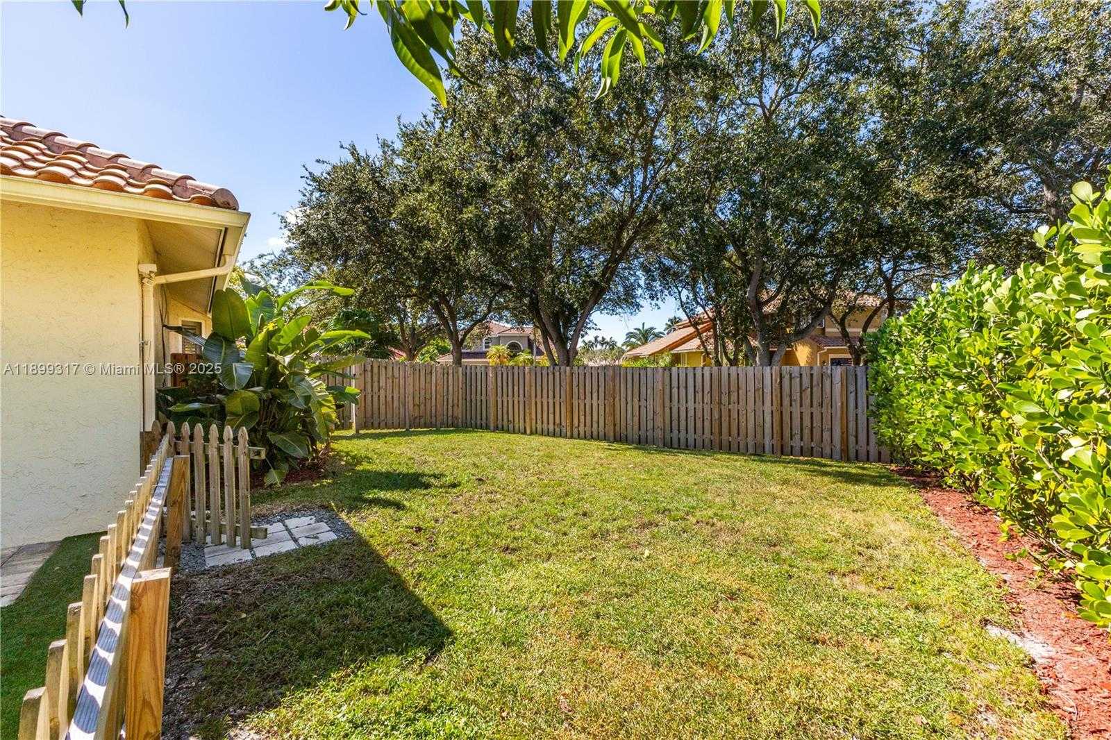 Small Image of 10821 WEST LONDON ST, Cooper City Number 48