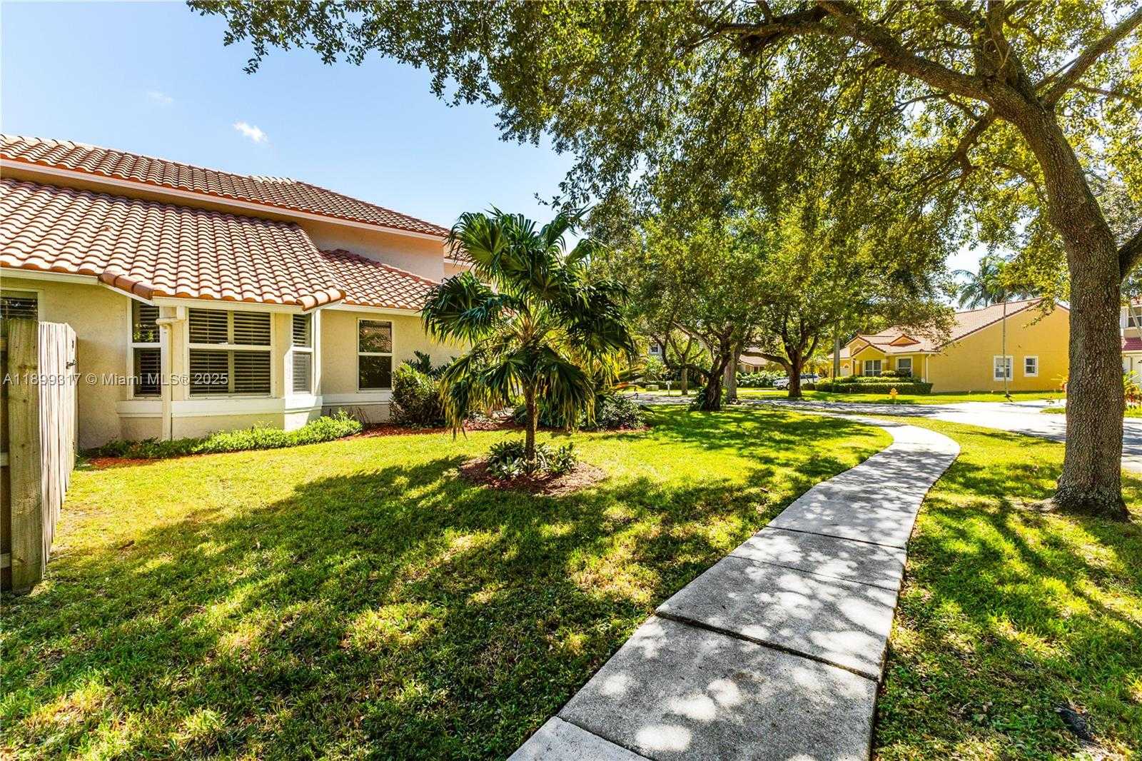 Small Image of 10821 WEST LONDON ST, Cooper City Number 6