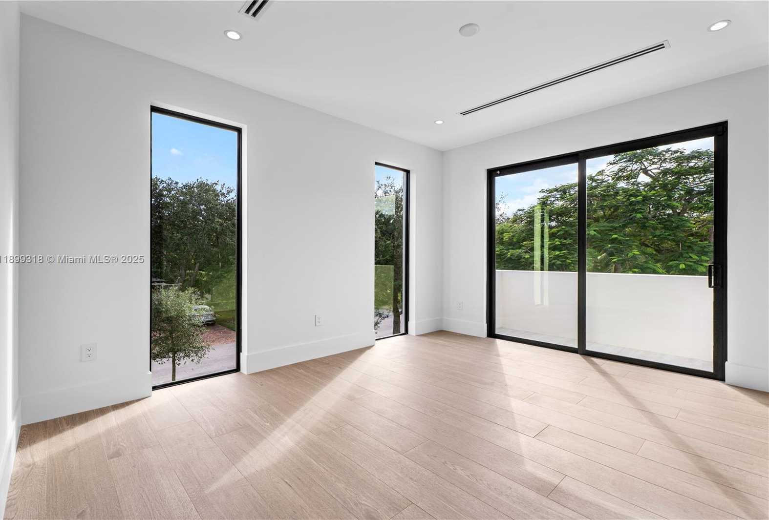 Small Image of 6781 SOUTH WEST 75TH TER, South Miami Number 40