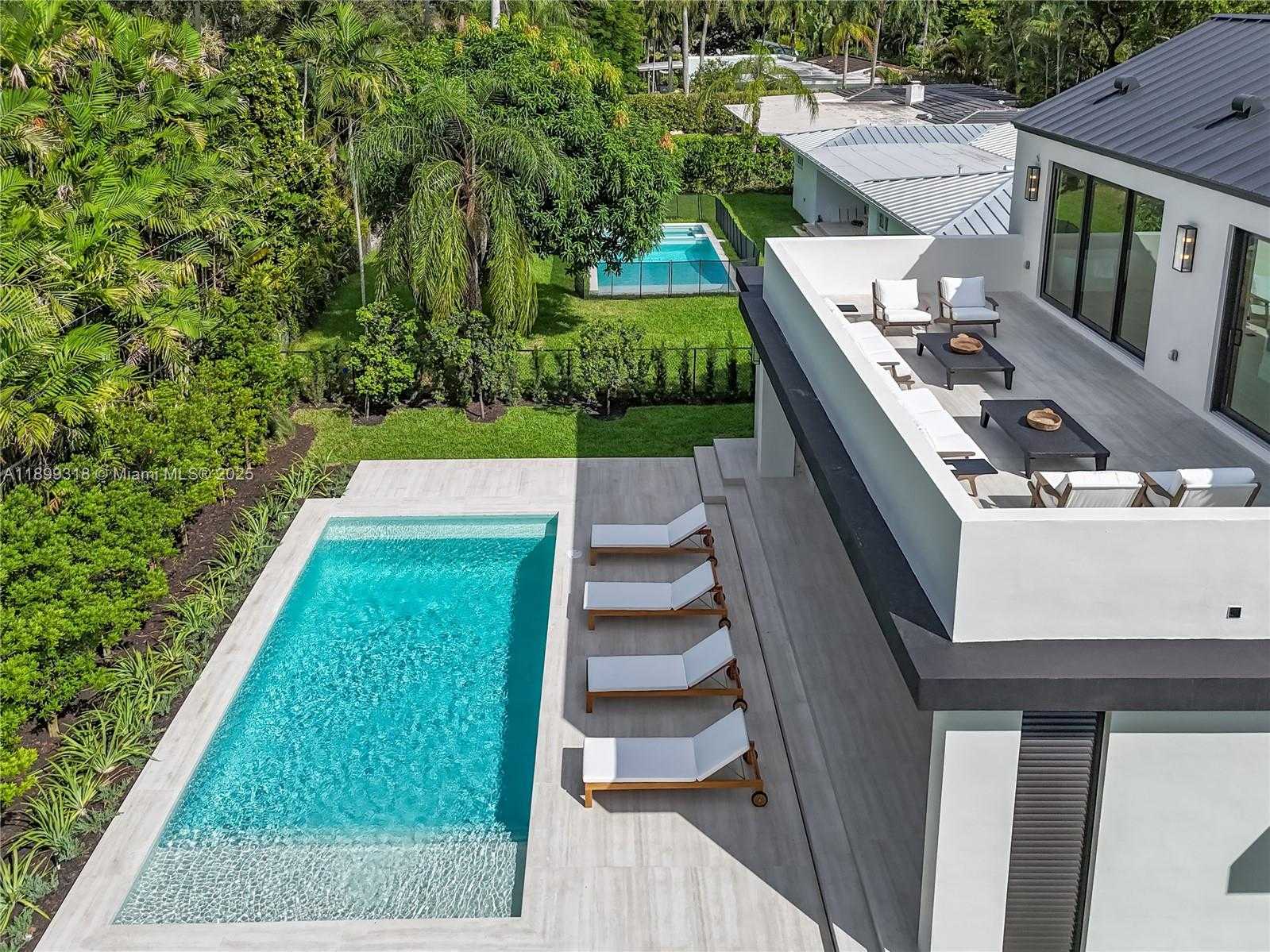 Small Image of 6781 SOUTH WEST 75TH TER, South Miami Number 50