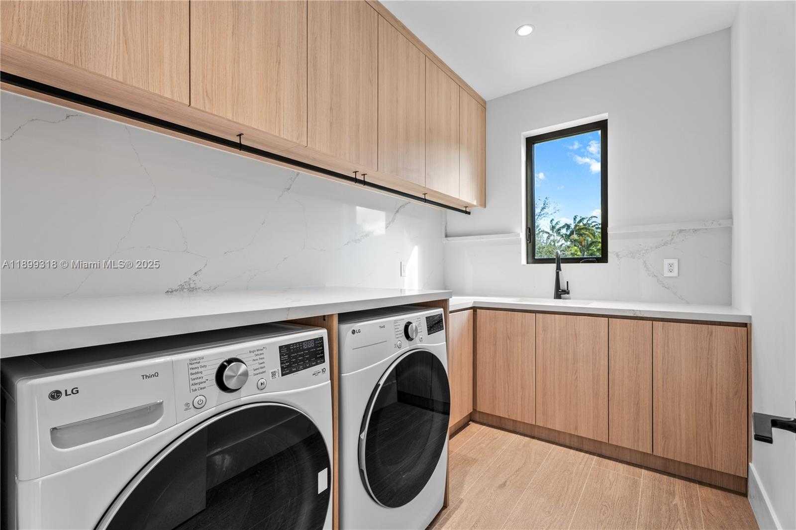 Small Image of 6781 SOUTH WEST 75TH TER, South Miami Number 53