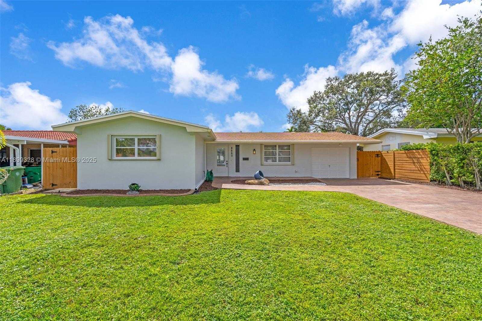 Small Image of 8860 NORTH WEST 15TH ST, Pembroke Pines Number 3