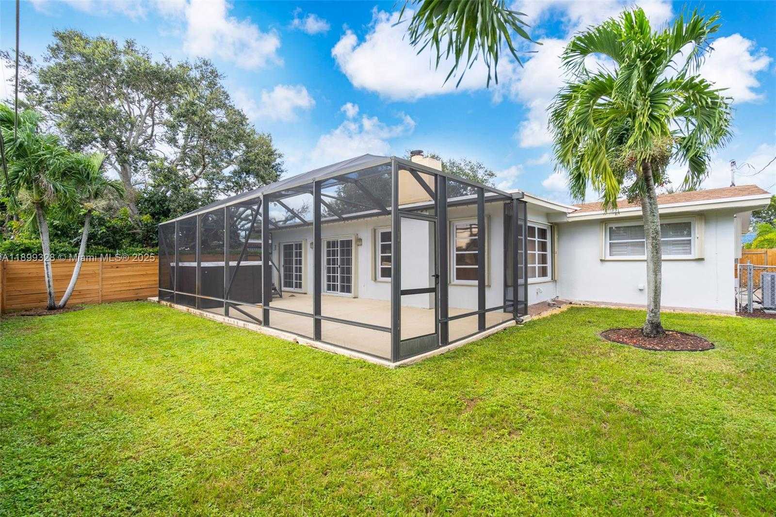 Small Image of 8860 NORTH WEST 15TH ST, Pembroke Pines Number 35