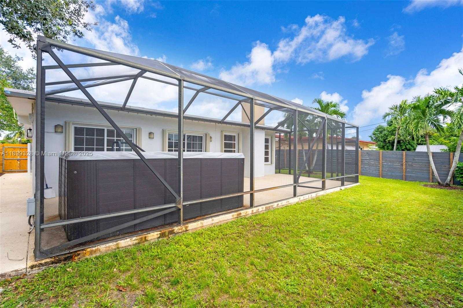 Small Image of 8860 NORTH WEST 15TH ST, Pembroke Pines Number 36