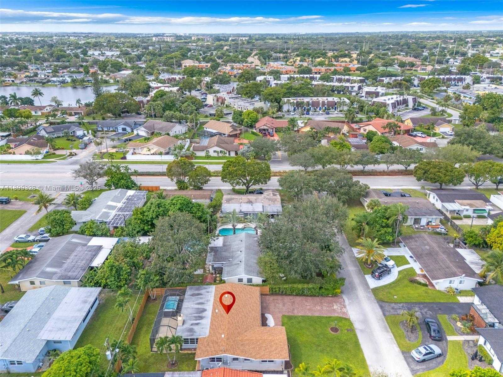 Small Image of 8860 NORTH WEST 15TH ST, Pembroke Pines Number 45