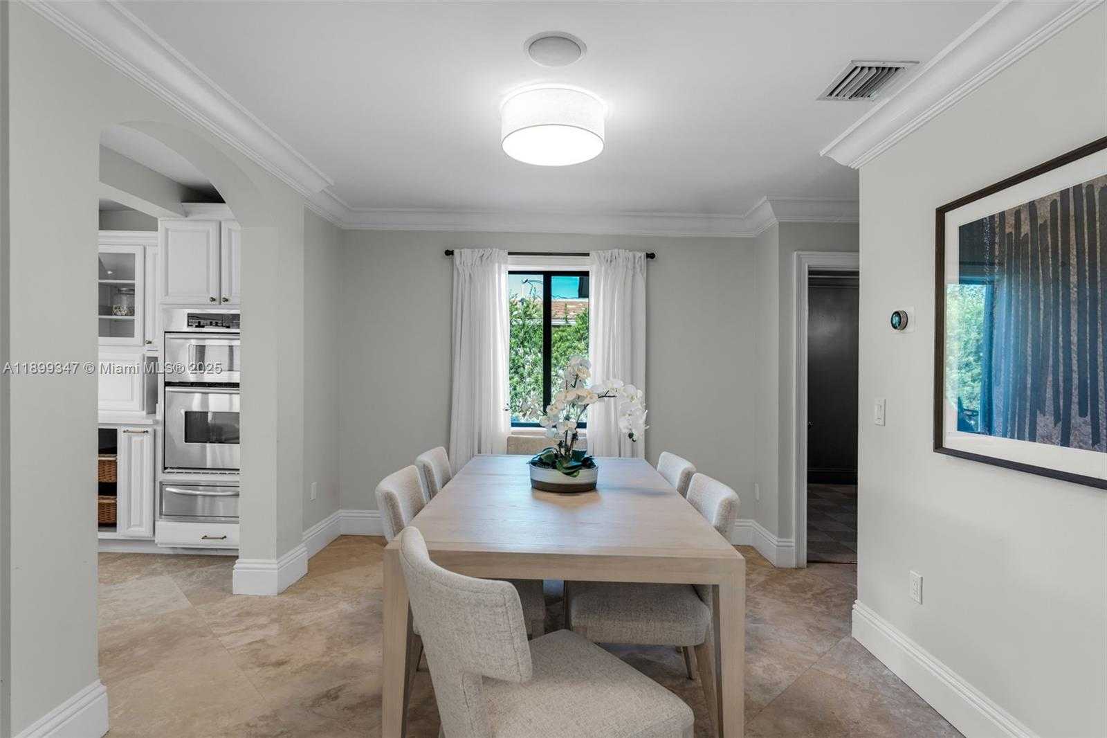 Small Image of 14940 EGAN LN, Miami Lakes Number 26