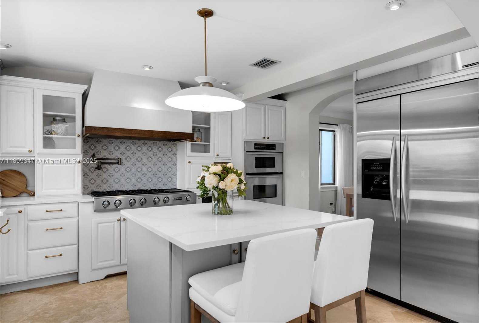Small Image of 14940 EGAN LN, Miami Lakes Number 30