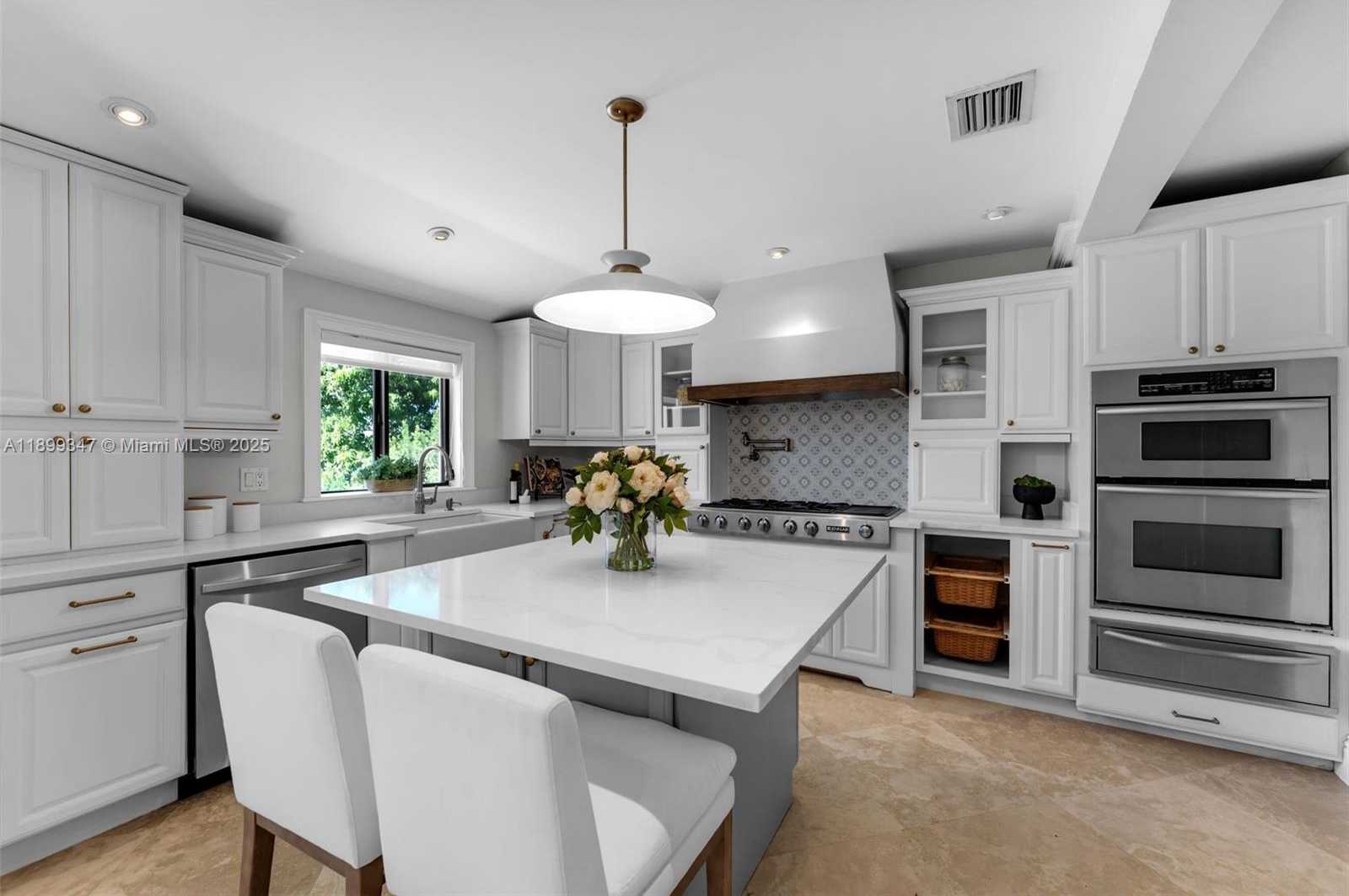 Small Image of 14940 EGAN LN, Miami Lakes Number 32