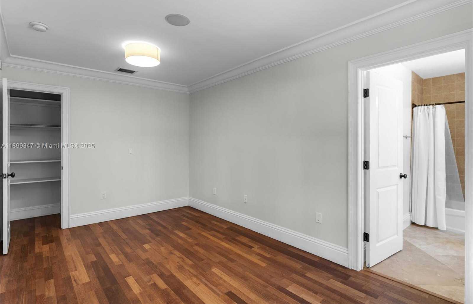 Small Image of 14940 EGAN LN, Miami Lakes Number 42