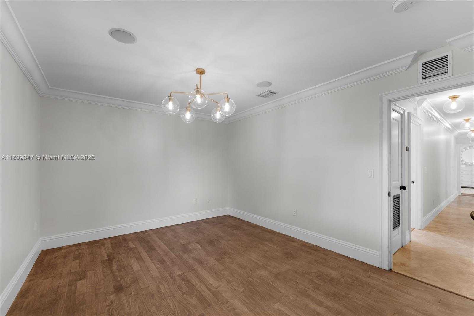 Small Image of 14940 EGAN LN, Miami Lakes Number 47