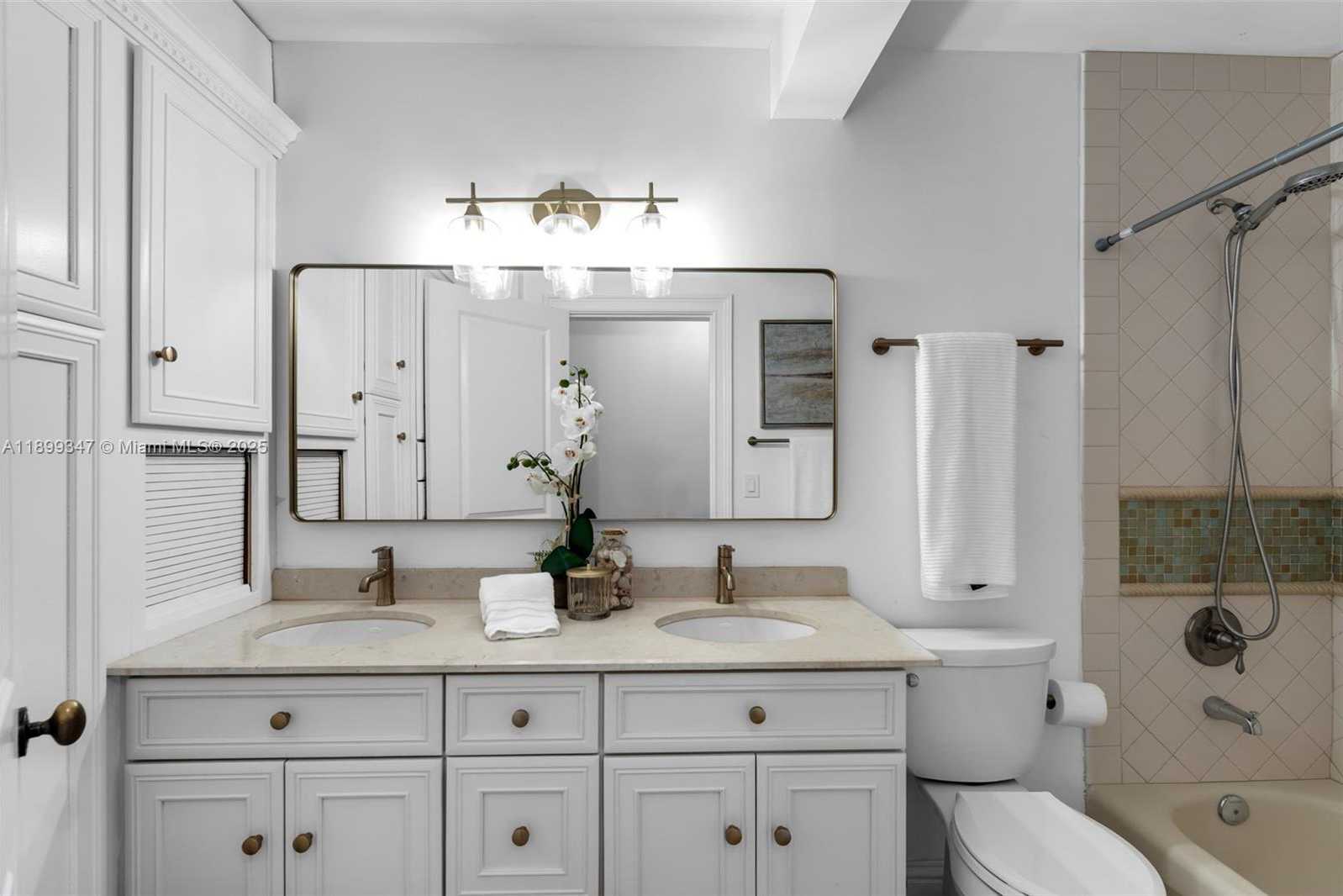 Small Image of 14940 EGAN LN, Miami Lakes Number 52