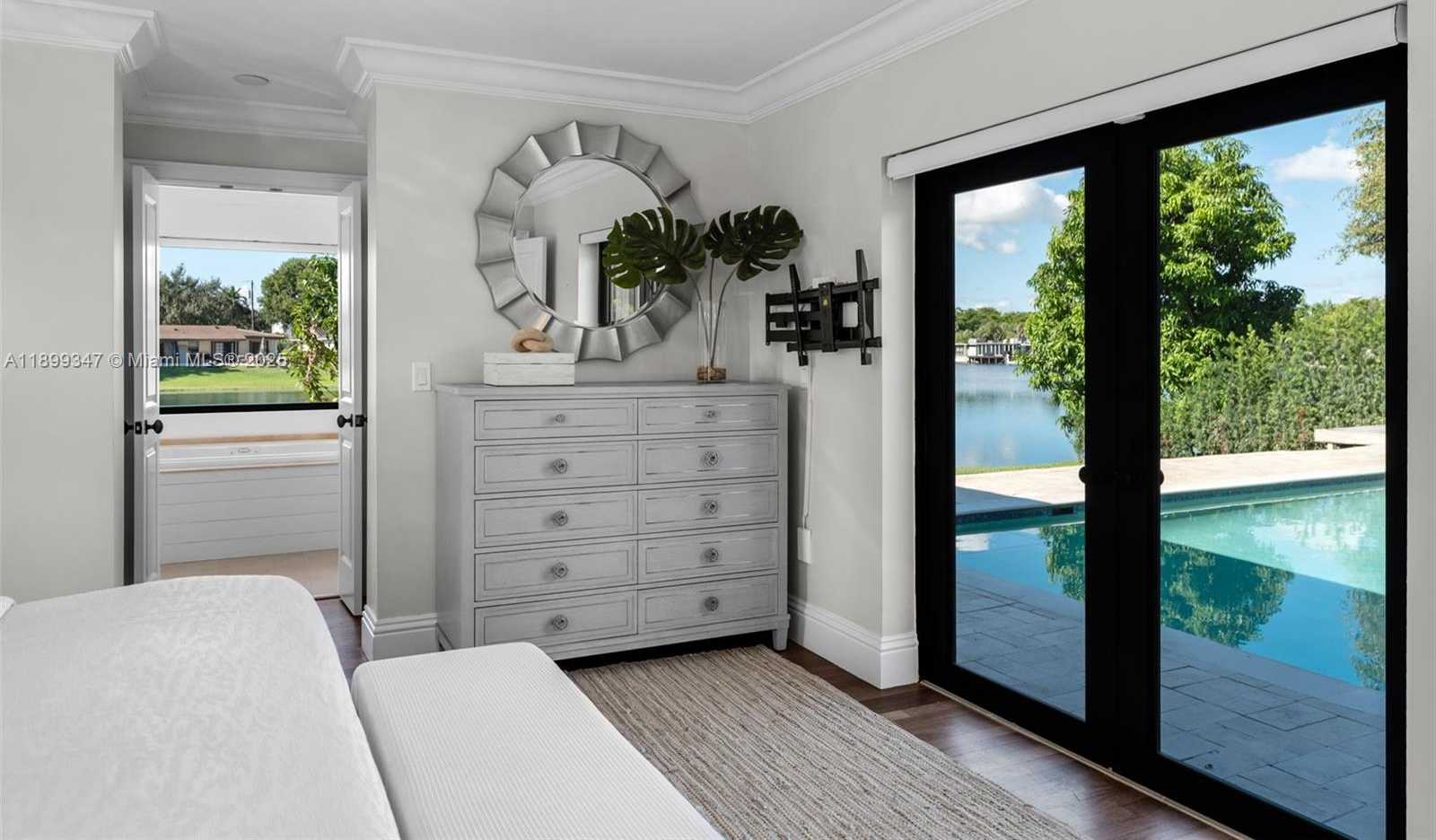 Small Image of 14940 EGAN LN, Miami Lakes Number 58