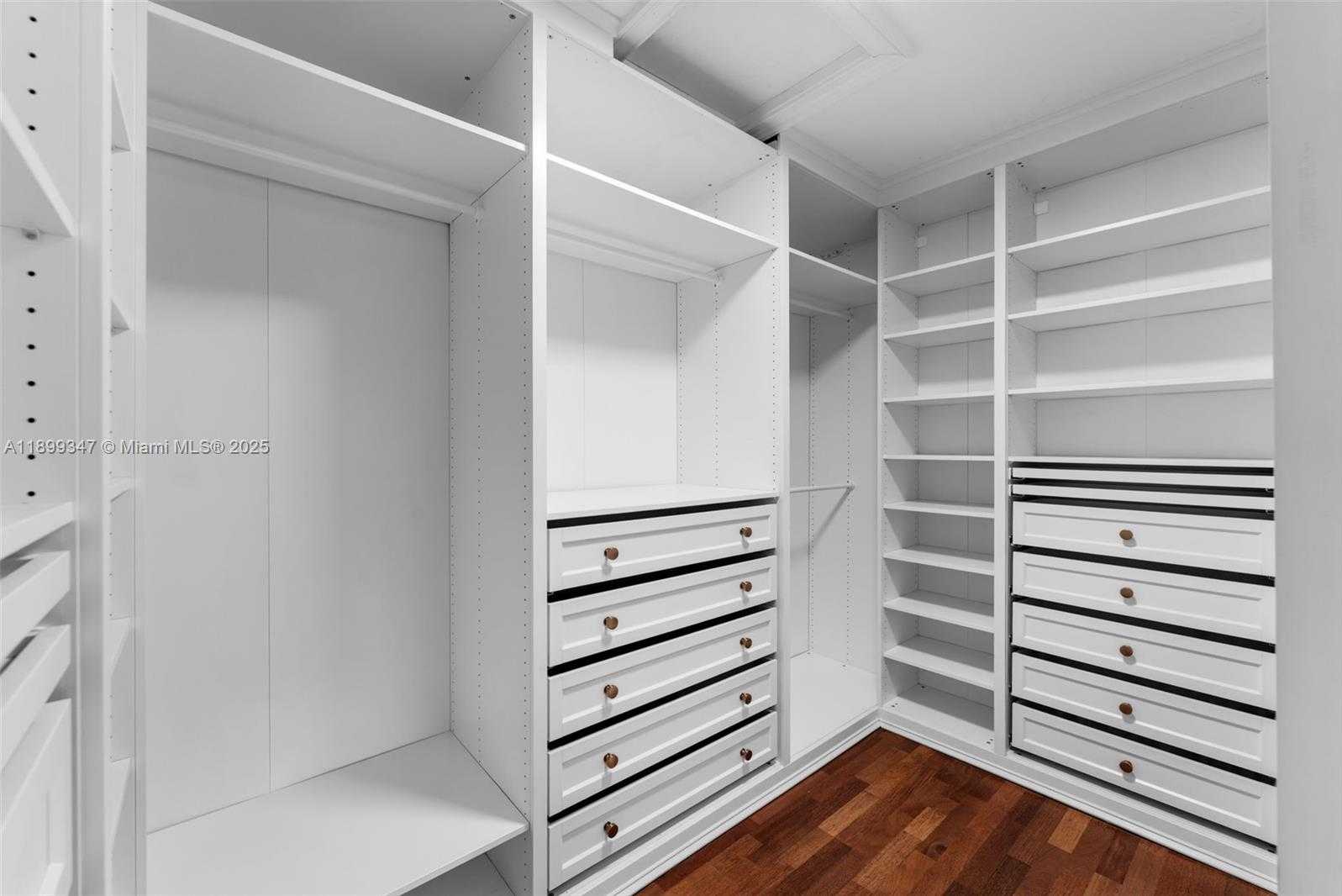 Small Image of 14940 EGAN LN, Miami Lakes Number 59