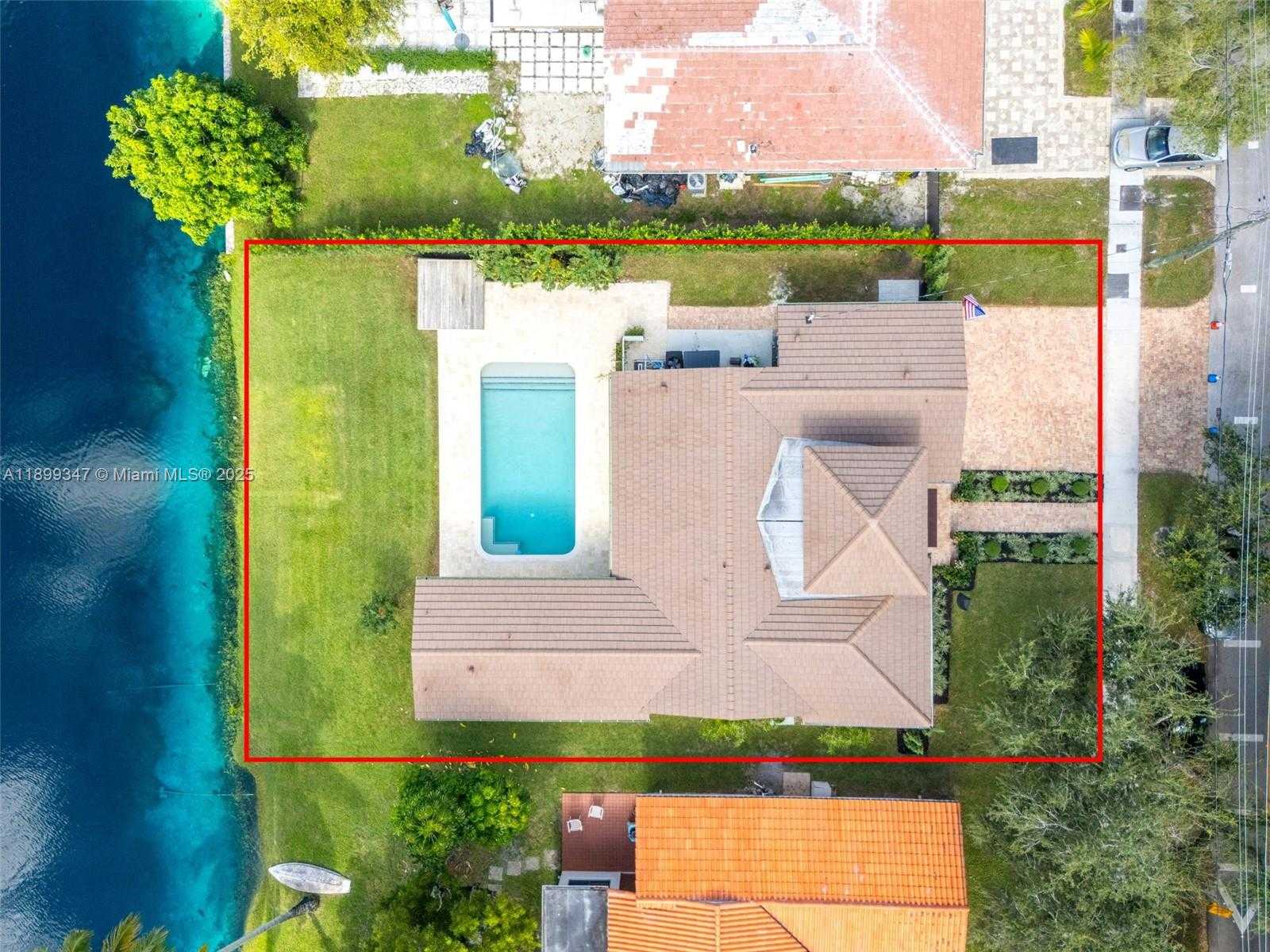 Small Image of 14940 EGAN LN, Miami Lakes Number 9