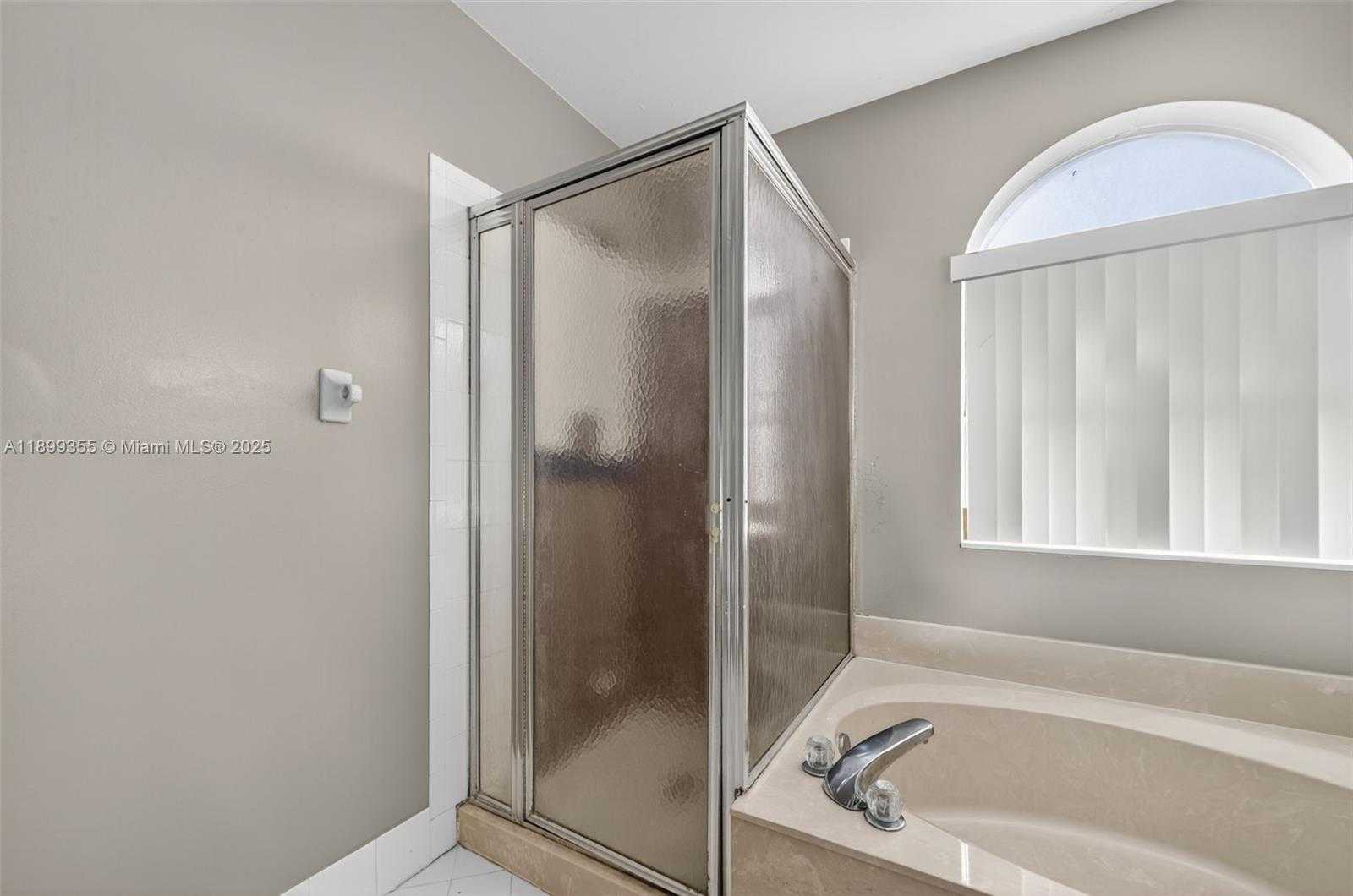 Small Image of 1392 NORTH WEST 159TH LN, Pembroke Pines Number 21