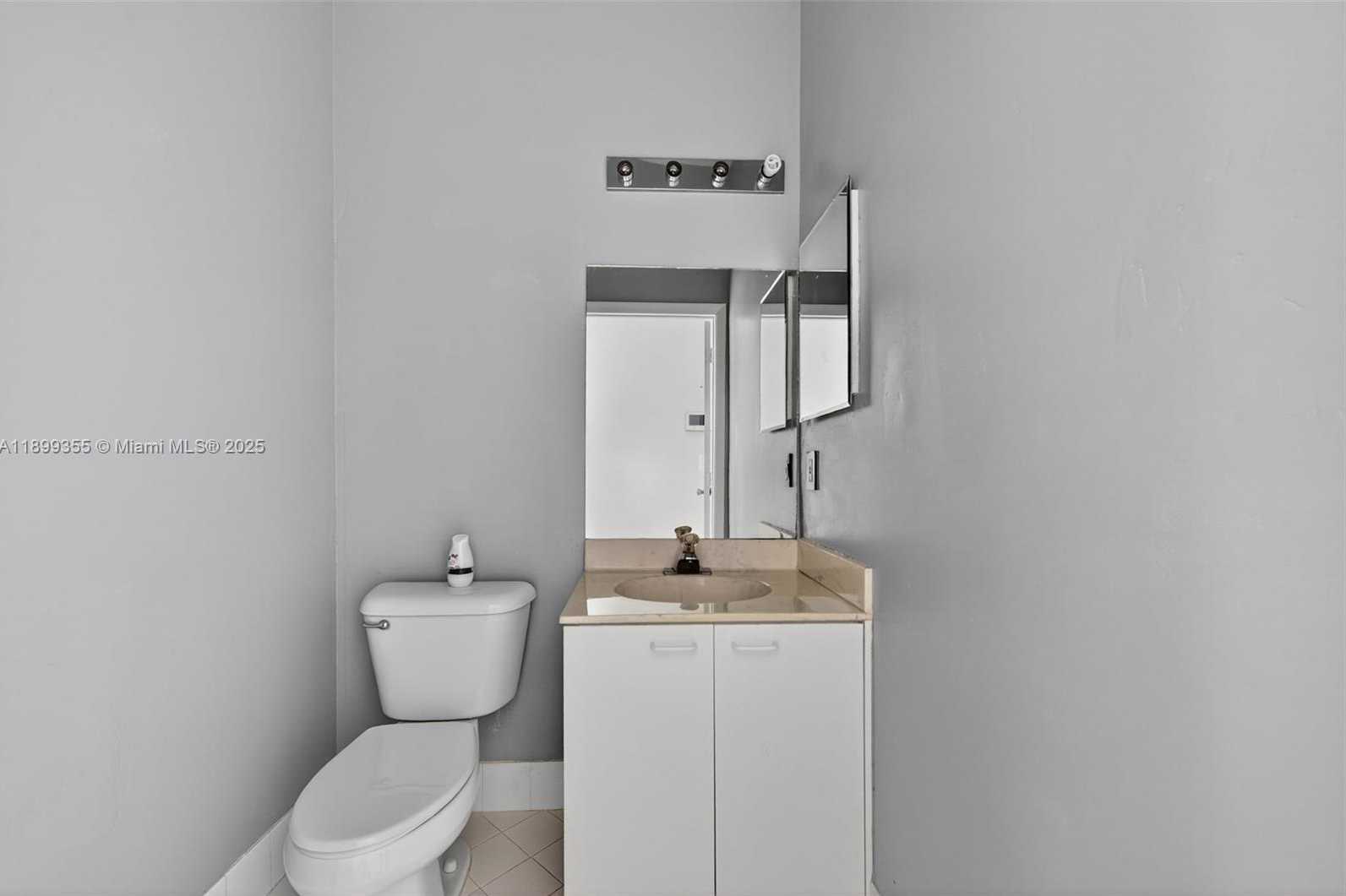 Small Image of 1392 NORTH WEST 159TH LN, Pembroke Pines Number 23